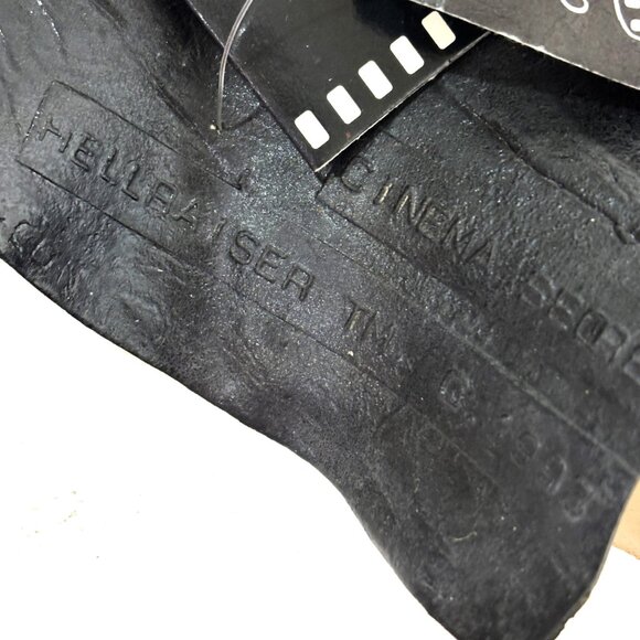 Rare vintage 1993 Hellraiser Pinhead  Cinema Secrets mask NWT NOS - Picture 14 of 14